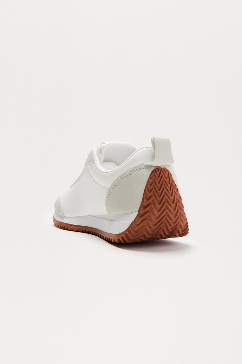 Zapatillas Doradas Bajas con Cordones - Image 10