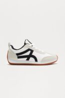 Zapatillas Doradas Bajas con Cordones