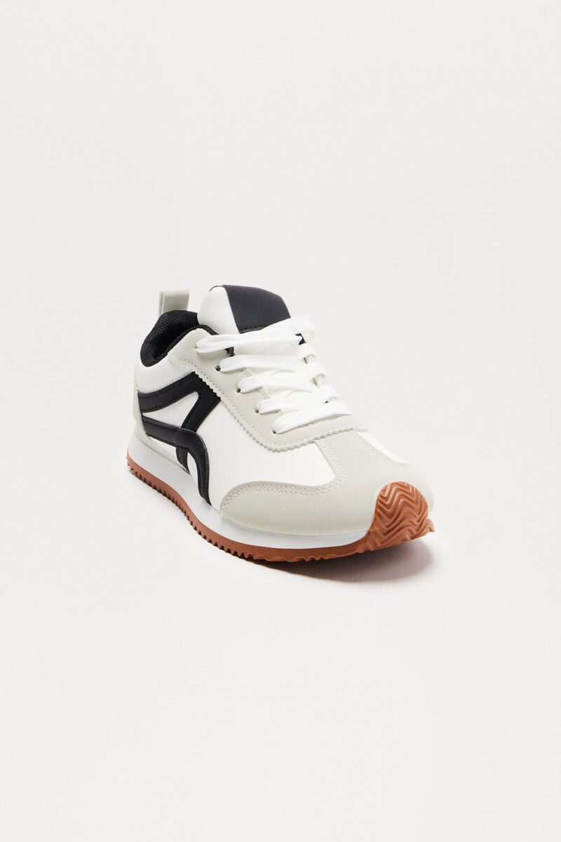 Zapatillas Doradas Bajas con Cordones - Image 13
