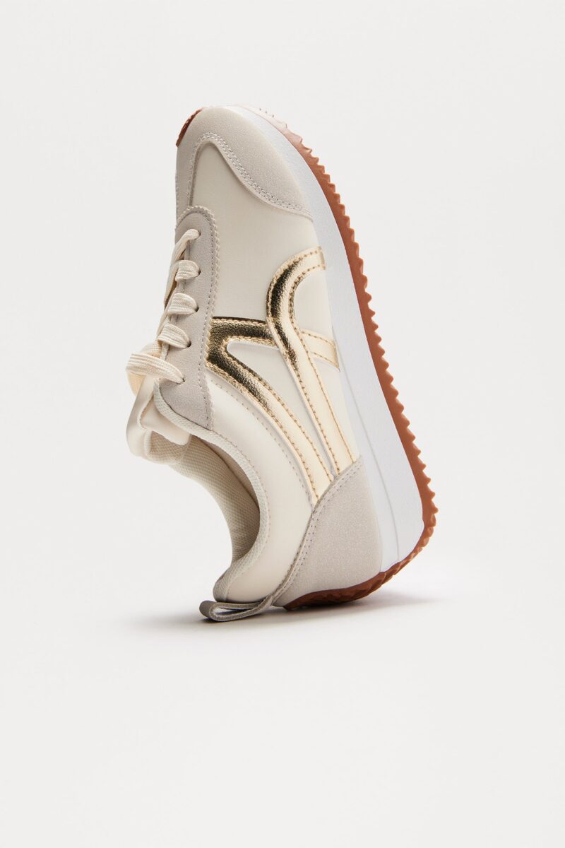 Zapatillas Doradas Bajas con Cordones - Image 5