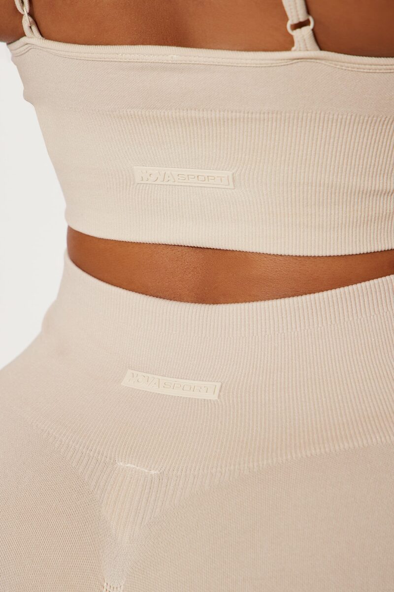 Conjunto Deportivo Sin Costuras y Elástico - Image 13