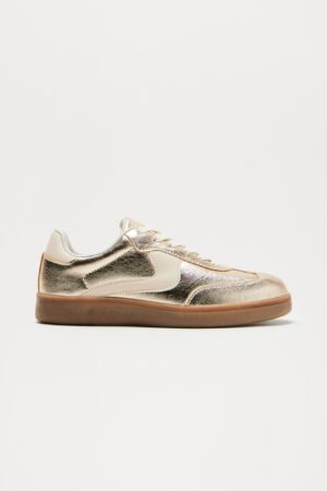Zapatillas Doradas de Encaje Bajo