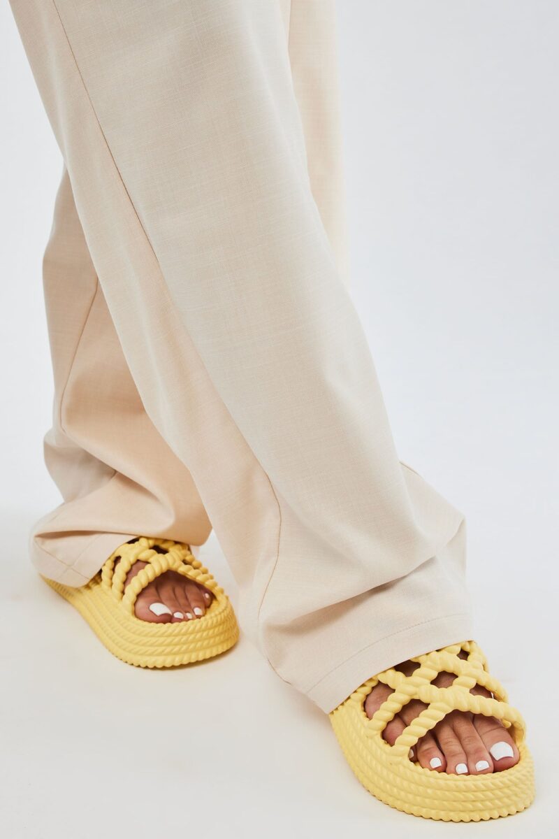 Sandalias Casuales de Plataforma en Negro - Image 17