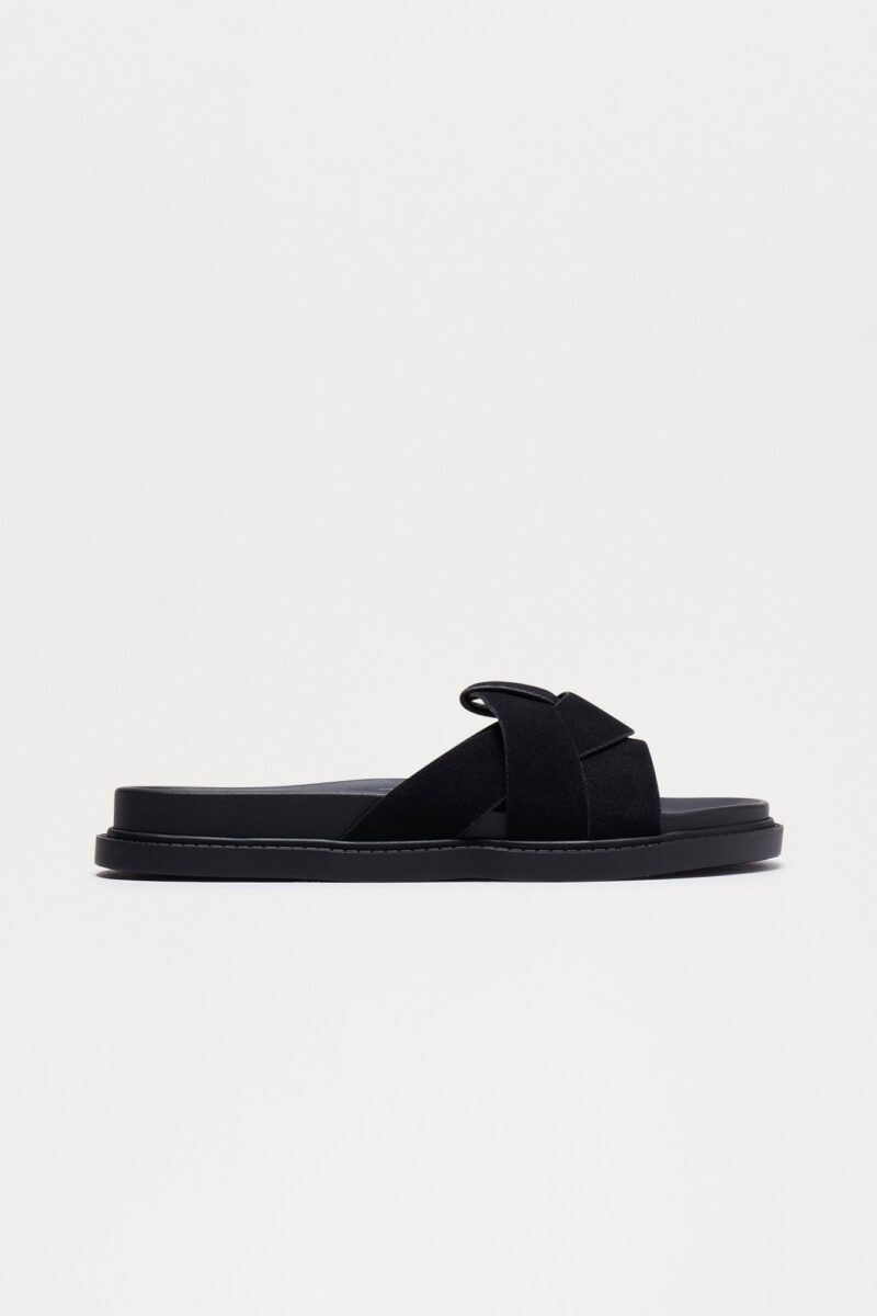 Sandalias Planas Casual en Taupe - Image 4