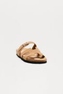 Sandalias Deslizables con Detalle de Corcho y Hebilla