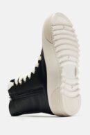 Zapatillas Altas de Encaje en Negro