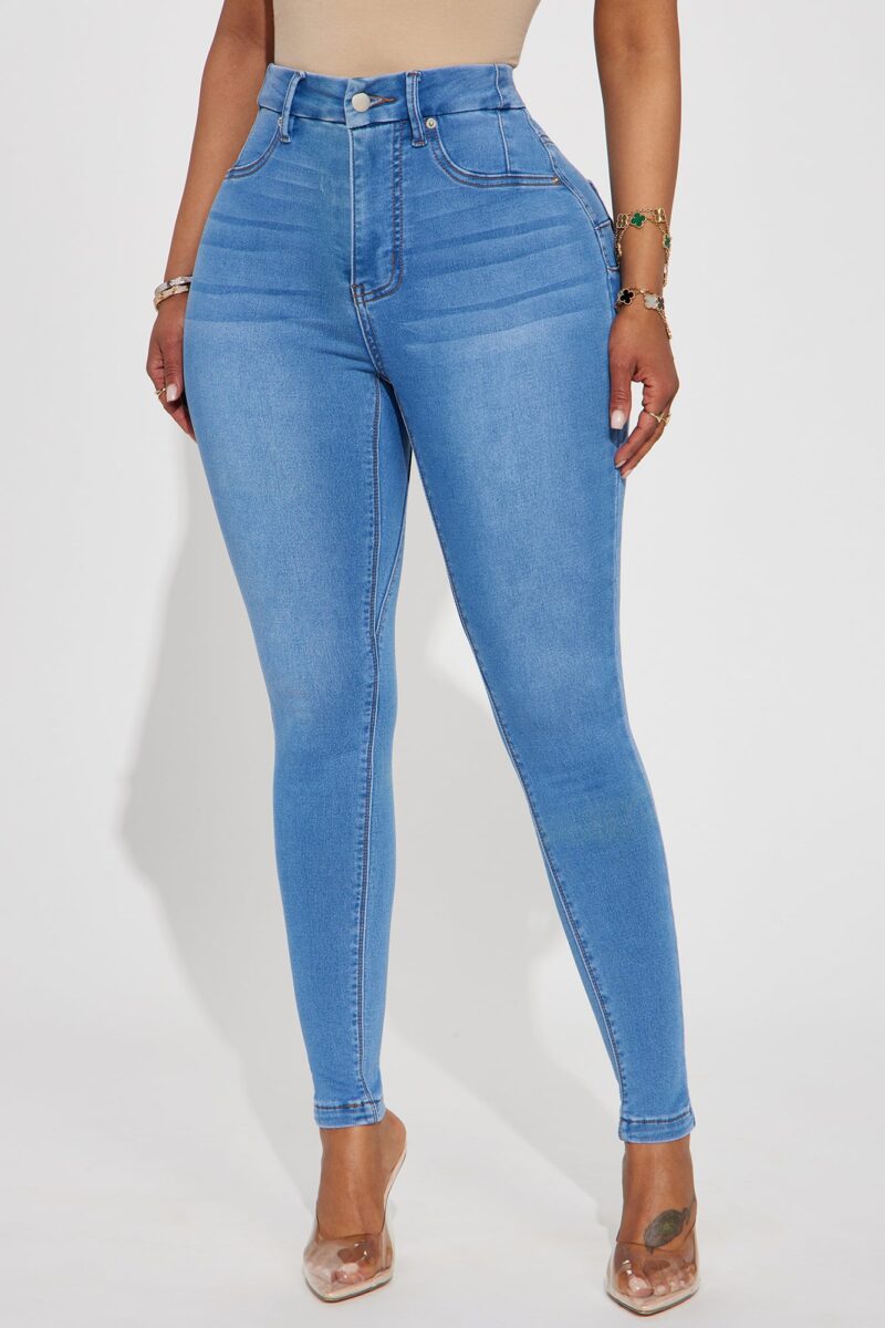 Jeans Ajustados Modeladores en Lavado Oscuro - Image 10