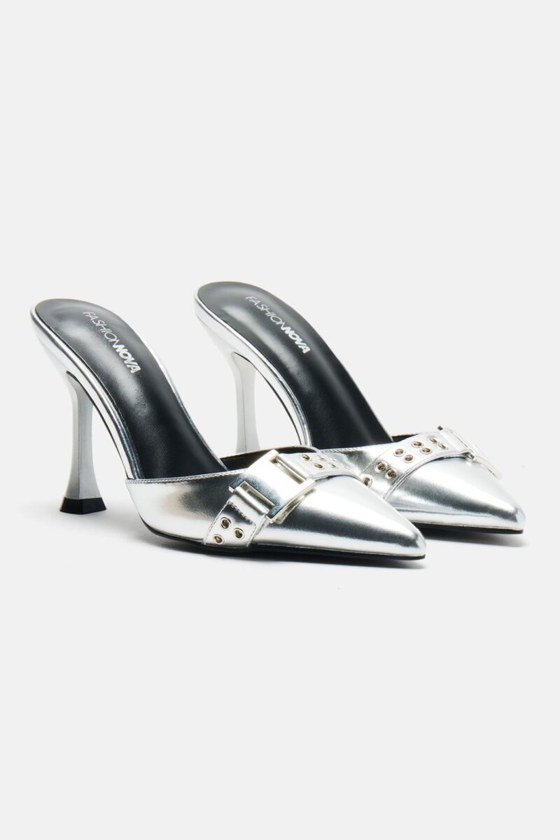 Zapatos de Tacón Alto Diseño Bicolor con Detalles Metálicos - Image 14