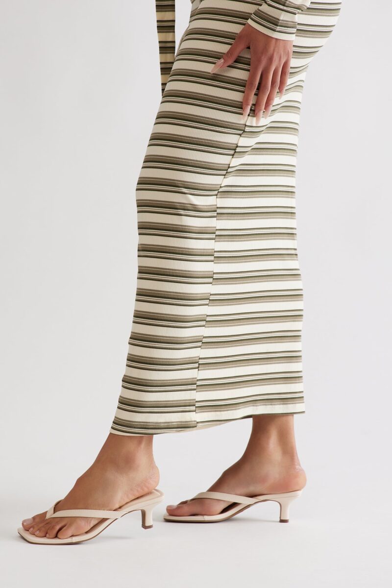 Sandalias de Tacón Gatito y Punta Cuadrada - Image 8
