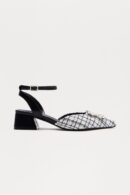 Zapatos de Tacón Bajo con Detalles en Tweed y Adornos