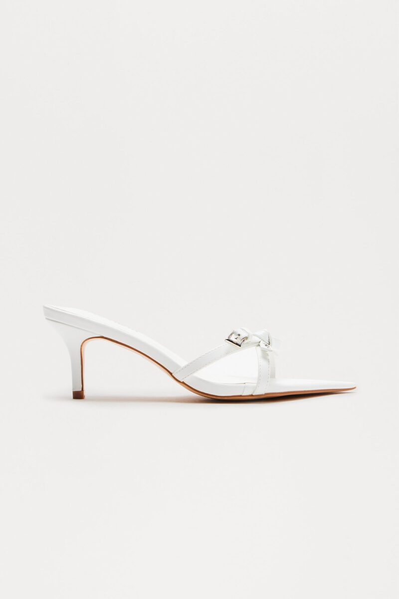 Mules de Tacón Medio con Detalles en Lazo y Metal - Image 13