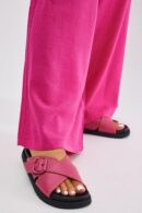 Sandalias Casual con Hebilla y Suela Plana