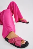 Sandalias Casual con Hebilla y Suela Plana