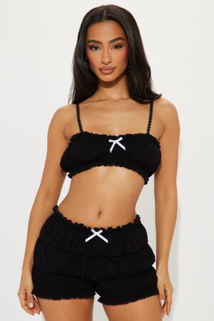 Conjunto de Falda y Top Corto con Detalles Fruncidos