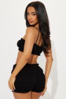 Conjunto de Falda y Top Corto con Detalles Fruncidos