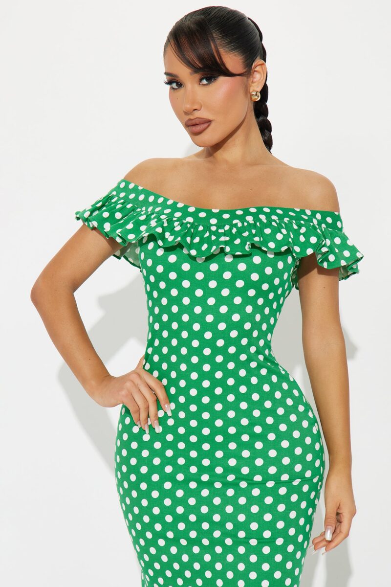Vestido Maxi Lunares con Hombros Descubiertos y Vuelos - Image 8