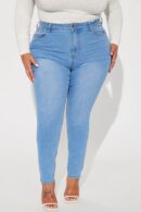 Jeans Skinny Elásticos para Curvas - Lavado Medio