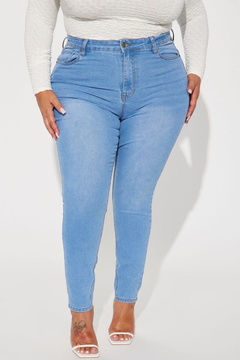 Jeans Skinny Elásticos para Curvas - Lavado Medio - Image 11