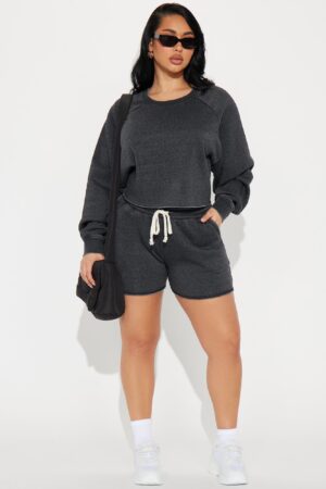 Conjunto de Shorts y Sudadera Ultra Suave en Felpa Lavada