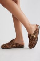 Sandalias Planas con Hebilla - Negro