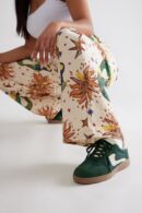 Zapatillas Deportivas Bajas con Cordones en Celeste