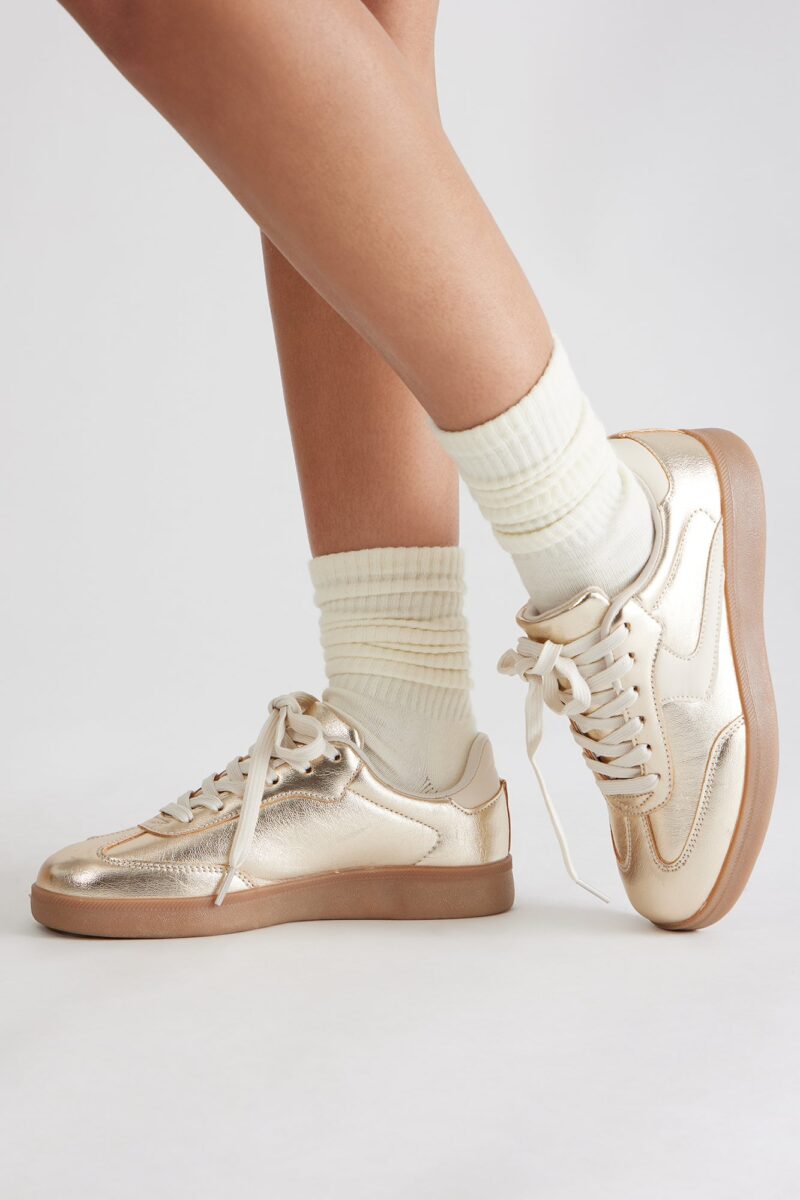 Zapatillas Deportivas Bajas con Cordones en Celeste - Image 12