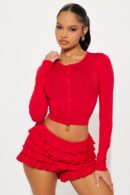 Conjunto de Shorts y Camisa Manga Larga a Rayas con Volantes