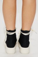 Zapatillas Altas de Cordones en Negro