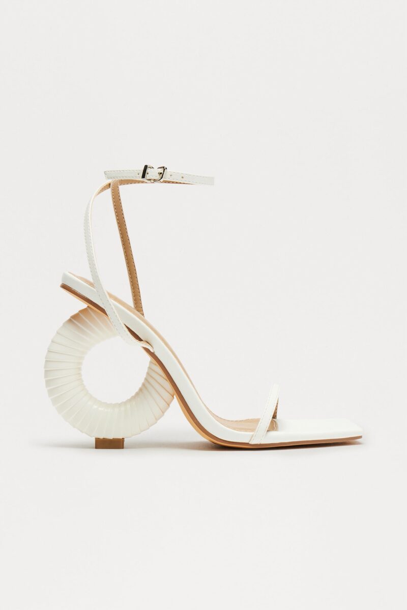 Sandalias de Tacón Cuadrado y Correa Ajustable - Image 10