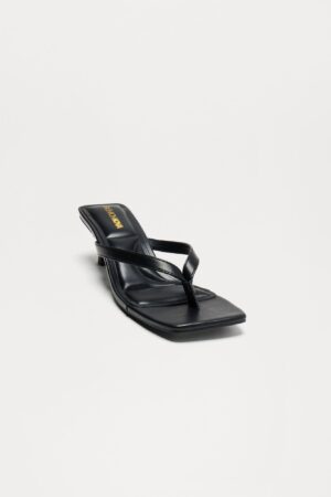 Sandalias de Tacón Gatito y Punta Cuadrada