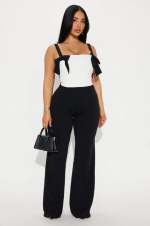 Conjunto de Pantalón Ancho y Top con Lazo - Negro/Blanco