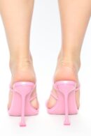 Mules con Tacón Stiletto y Punta Cuadrada
