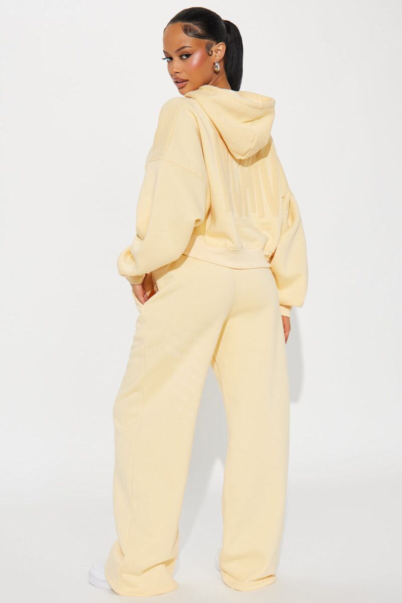 Conjunto de Pantalón y Buzo de Frisa en Celeste Claro - Image 15