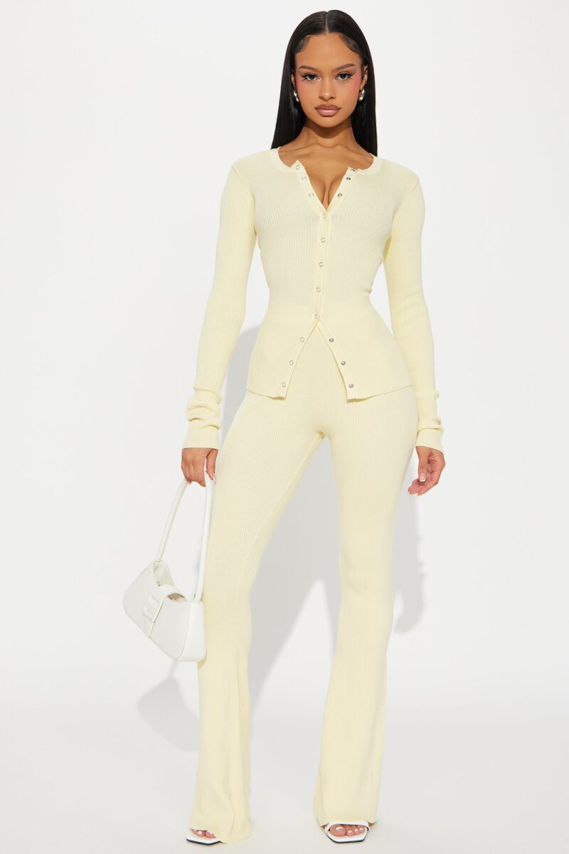 Conjunto de Suéter y Pantalón 'Rayo de Sol' en Amarillo - Image 7