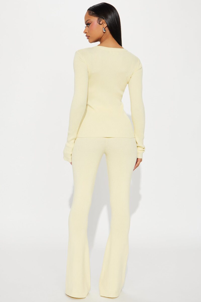 Conjunto de Suéter y Pantalón 'Rayo de Sol' en Amarillo - Image 10