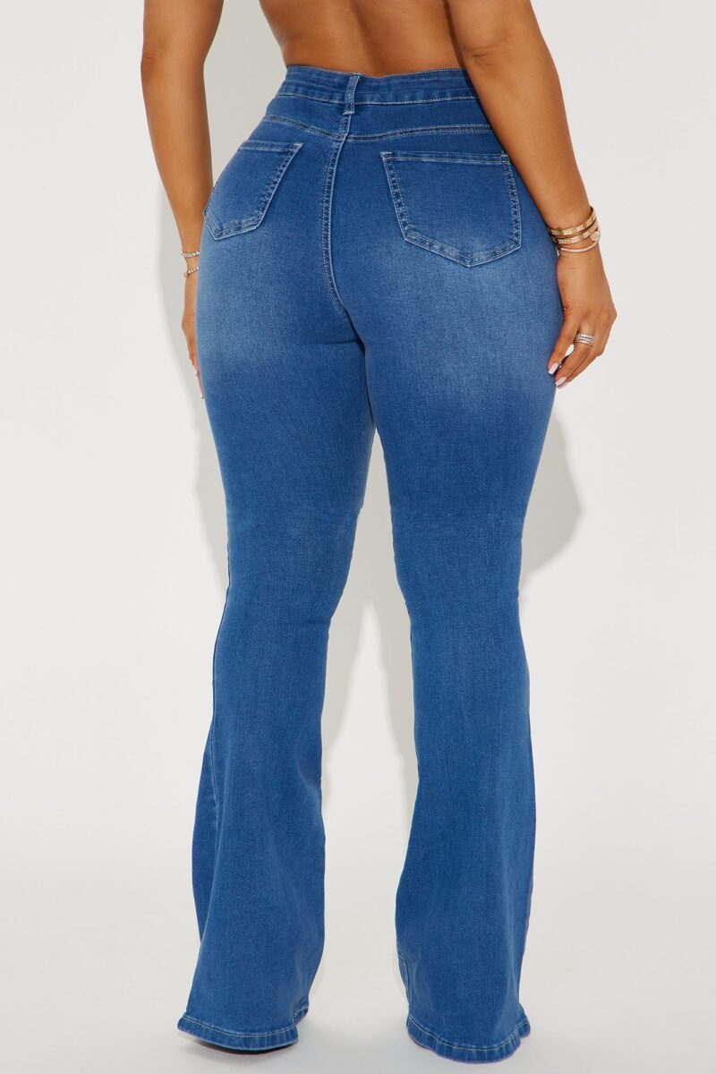 Jeans de Campana Cintura Alta - Lavado Medio - Image 9