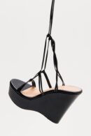 Plataformas de Envolvente Elegante en Negro