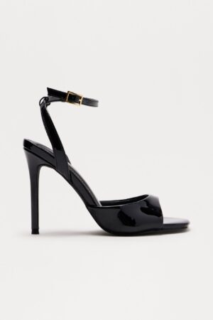 Zapatos de Tacón Stiletto en Charol Sintético - Negro