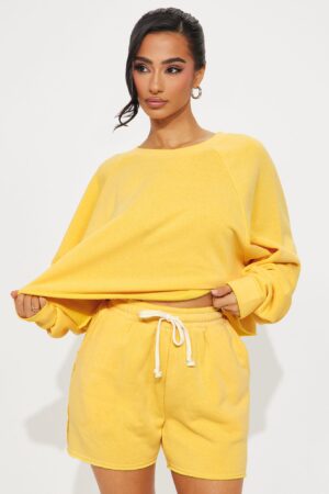 Conjunto de Shorts y Sudadera Ultra Suave