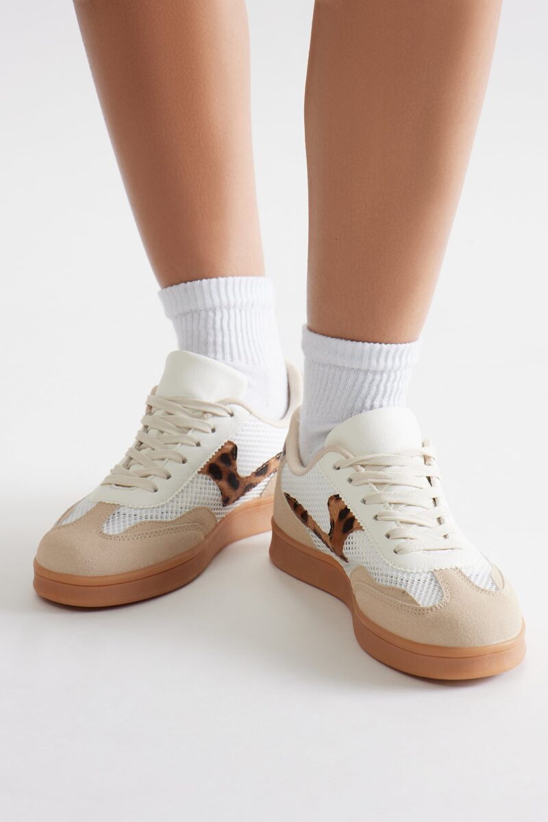 Zapatillas Bajas Deportivas con Detalles en Malla - Rojo - Image 9