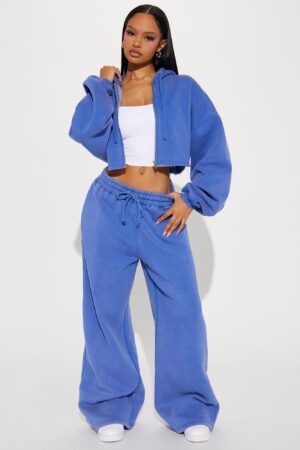 Conjunto Deportivo de Frisa con Capucha y Pantalón Ancho