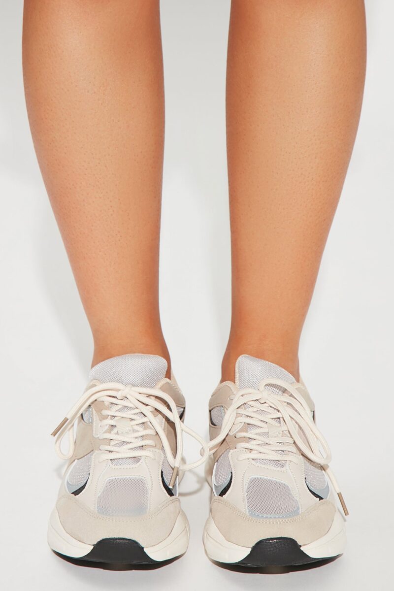 Zapatillas Urbanas con Suela Gruesa en Beige - Image 3