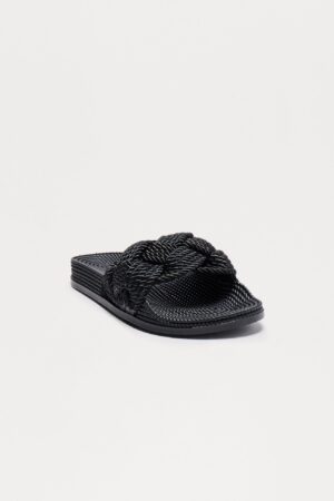 Sandalias Planas Trenzadas con Diseño Slip On