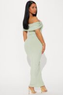 Vestido Midi de Punto con Manga Corta y Hombros Descubiertos