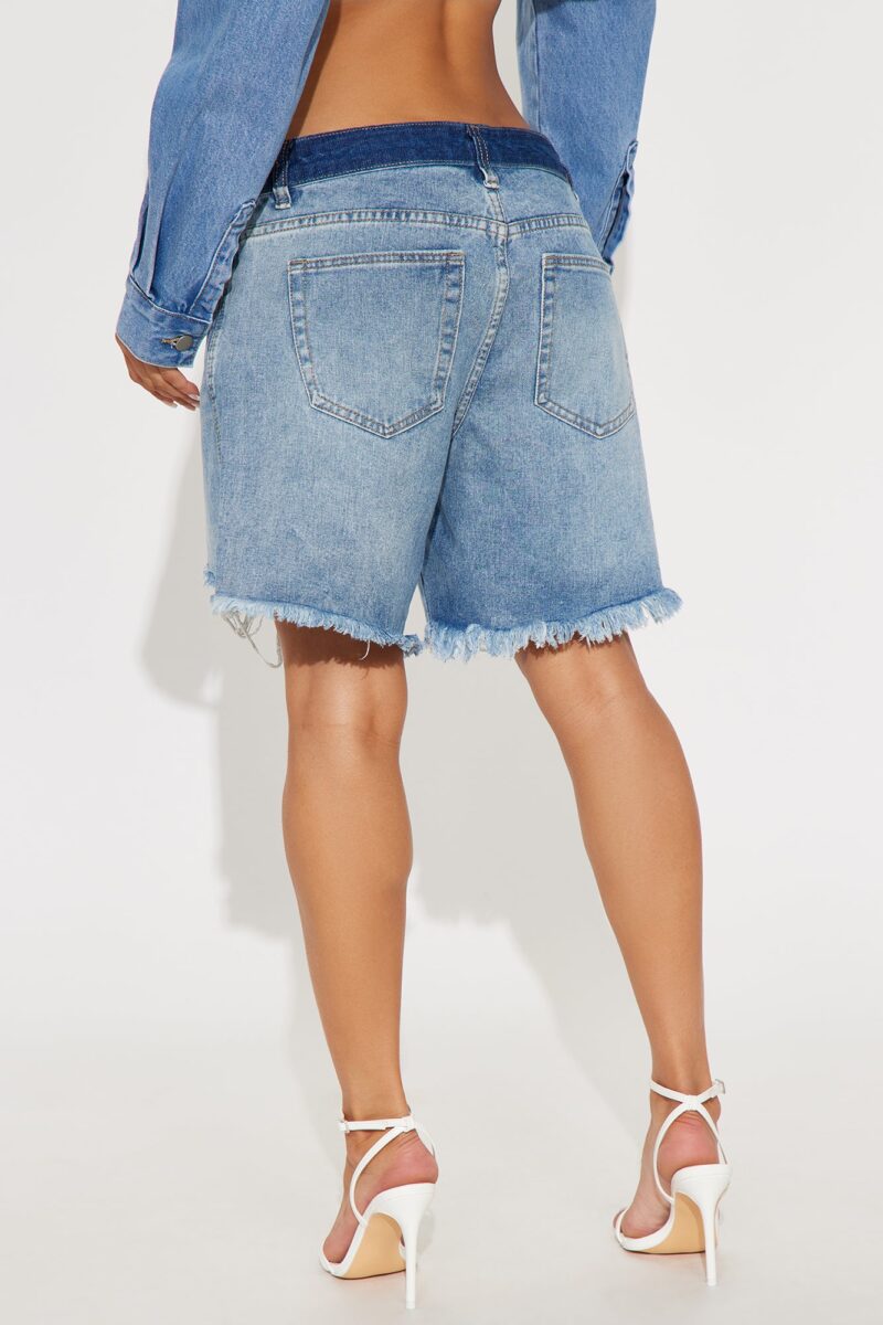 Shorts de Jean de Corte Medio con Desgaste - Lavado Medio - Image 6