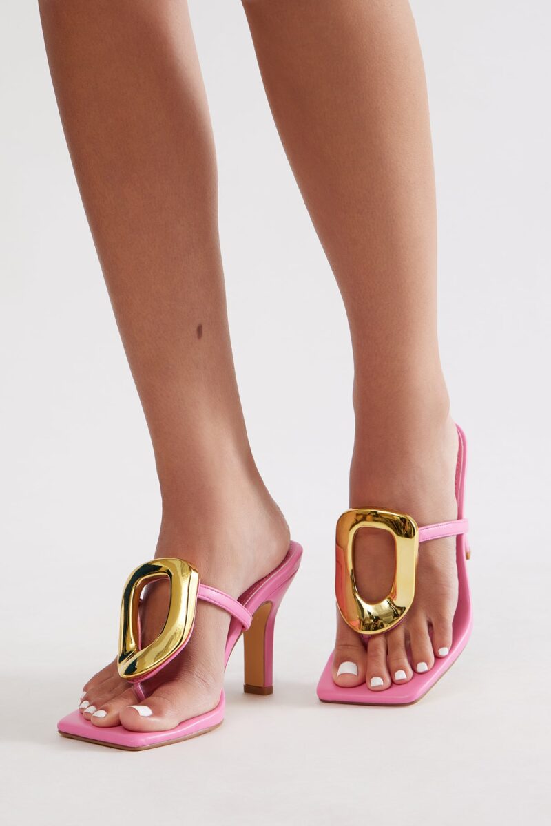Mules de Tacón Cuadrado con Detalles Metálicos - Dorado - Image 17