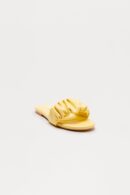 Sandalias Deslizables con Detalle de Volantes