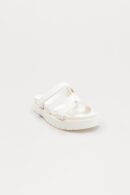 Sandalias de Plataforma Baja en Blanco