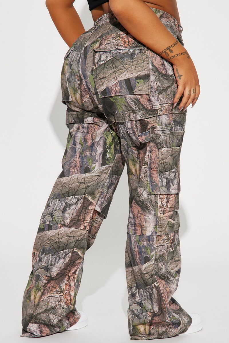 Jean Cargo de Corte Regular con Estampado Camuflado - Image 8