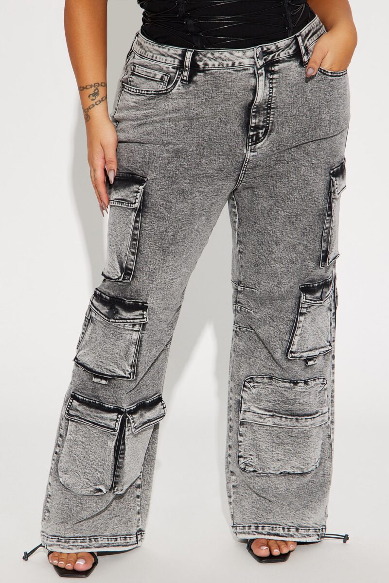 Fairfax High Rise Stretch Cargo Jeans - Acid Wash Grey - Image 5